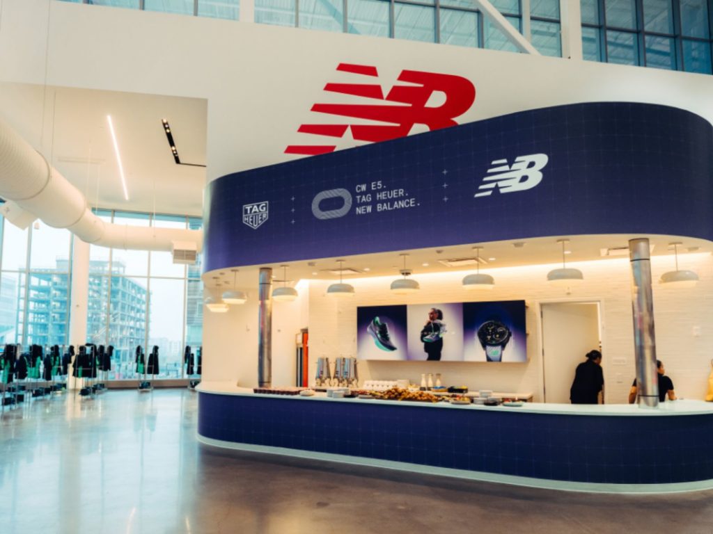 collaboration tag heuer X new balance