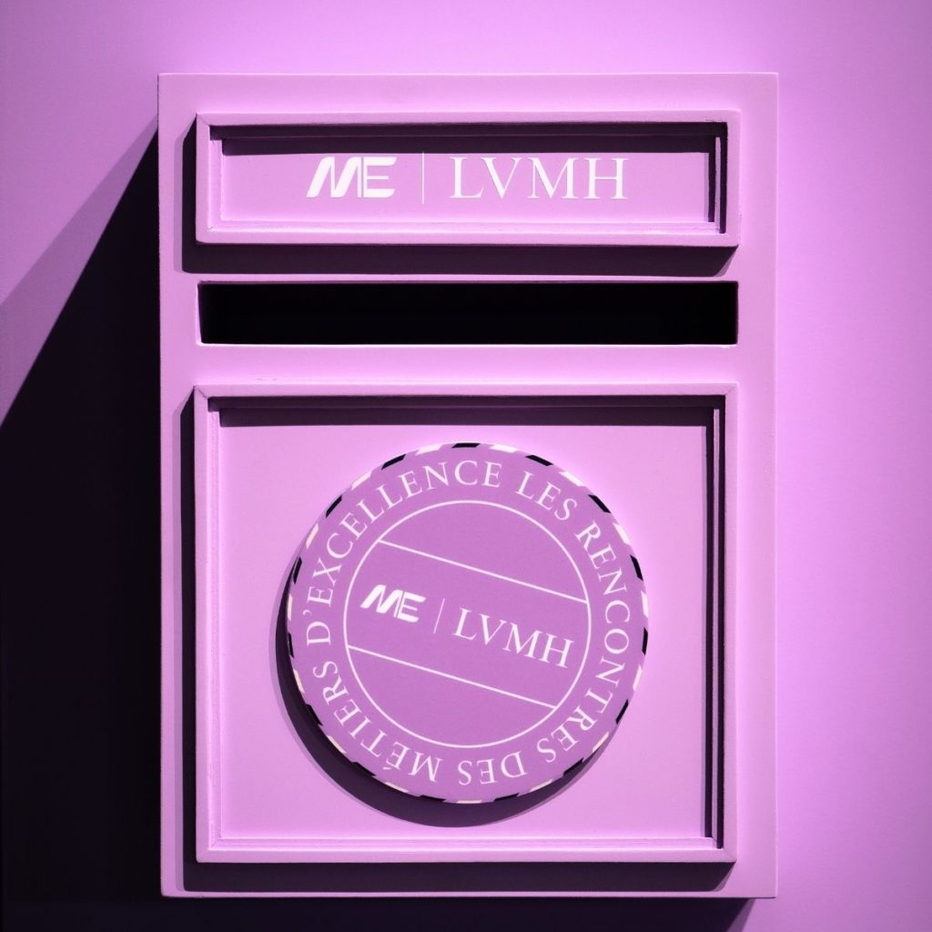 Elements scénopgraphiques : Les Rencontres des Métiers d'excellence